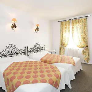 Logis - Restaurant Du Midi Revel (Haute-Garonne)